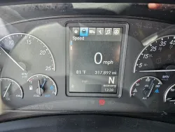 2024 Freightliner Cascadia 126 | Thumbnail Photo 12 of 23