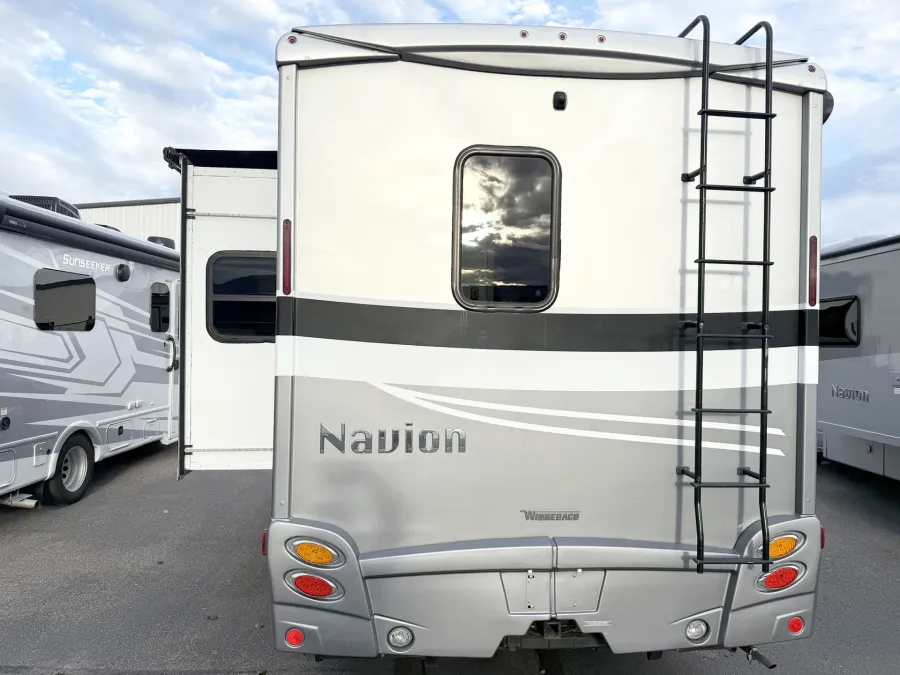2019 Winnebago Navion 24D | Photo 10 of 13