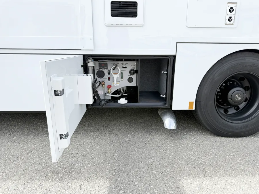 2026 Renegade Valencia 39RB | Photo 28 of 29