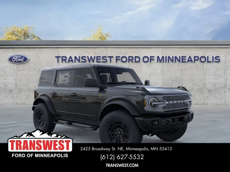 2026 Ford Bronco Badlands | Photo 6 of 25