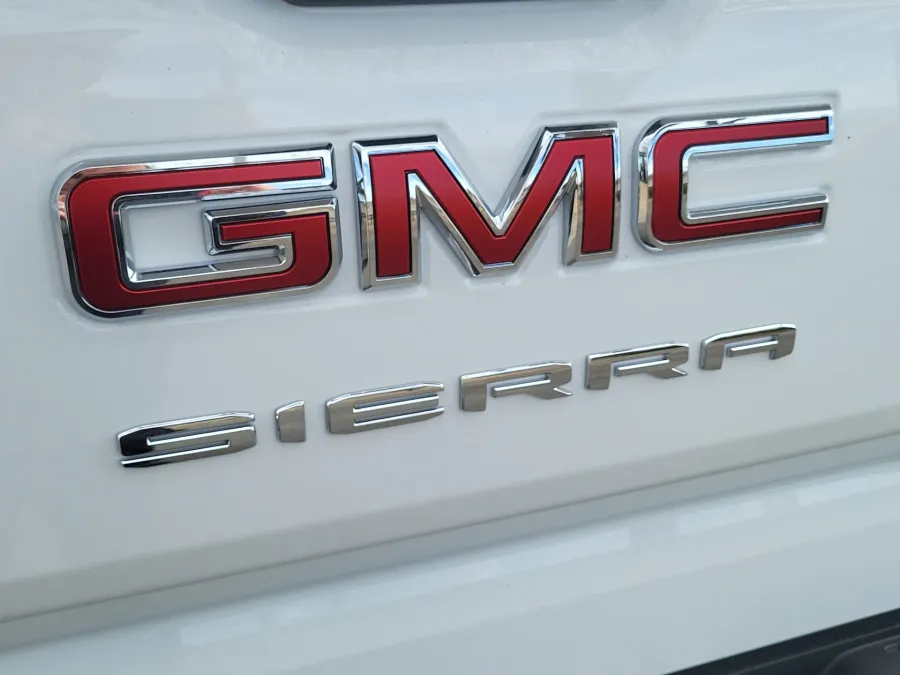 2026 GMC Sierra 1500 Pro | Photo 7 of 22