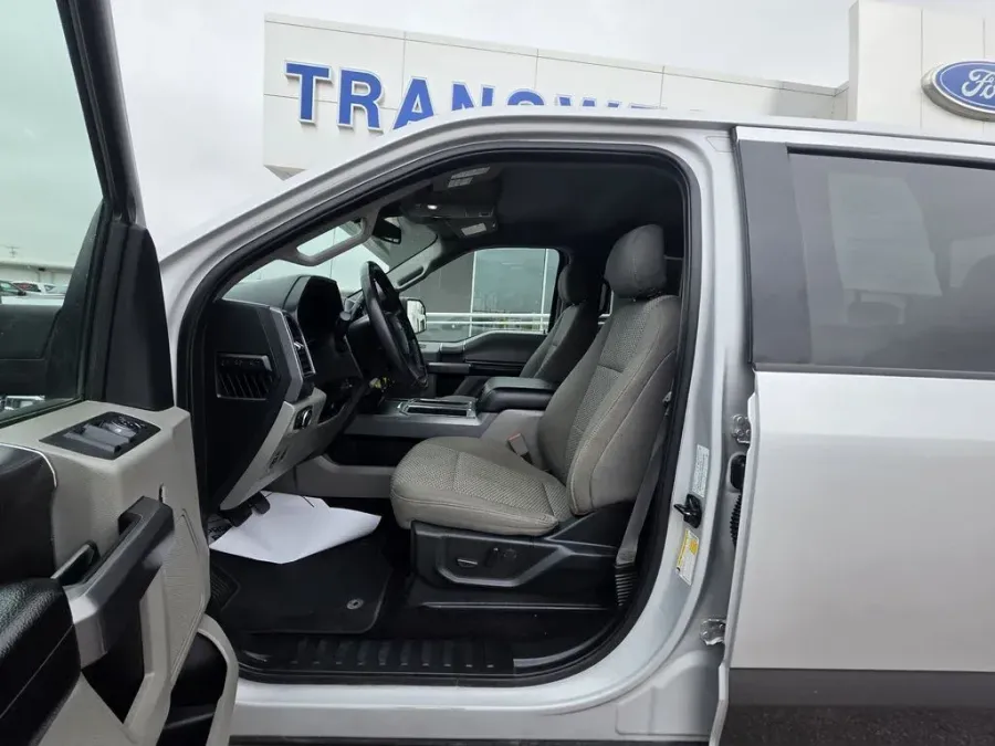 2019 Ford F-150 | Photo 14 of 30