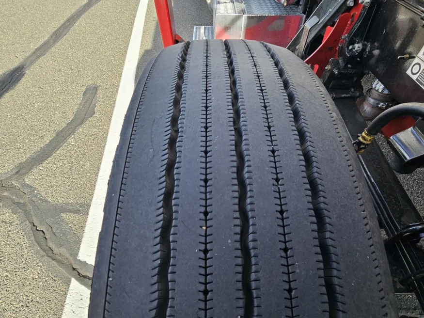 2020 Peterbilt 389 | Photo 25 of 35