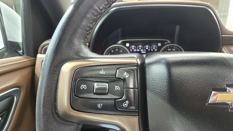 2021 Chevrolet Suburban | Photo 19 of 37