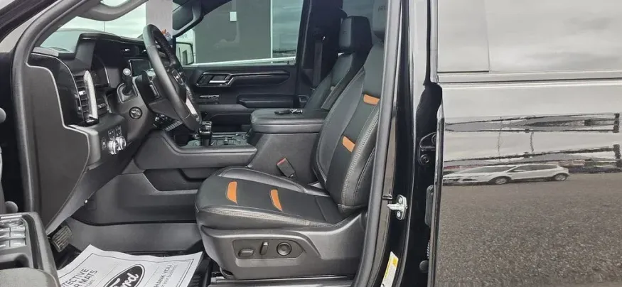 2024 GMC Sierra 1500 | Photo 14 of 32