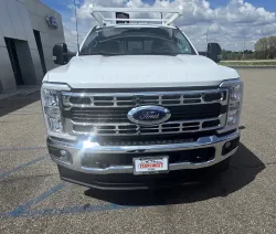 2025 Ford Super Duty F-350 | Thumbnail Photo 2 of 28