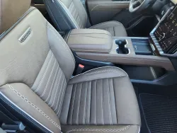 2026 GMC Acadia Denali Ultimate | Thumbnail Photo 9 of 25