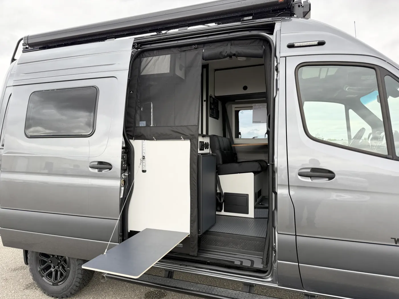 2027 Winnebago Revel Sport 44N | Photo 4 of 20