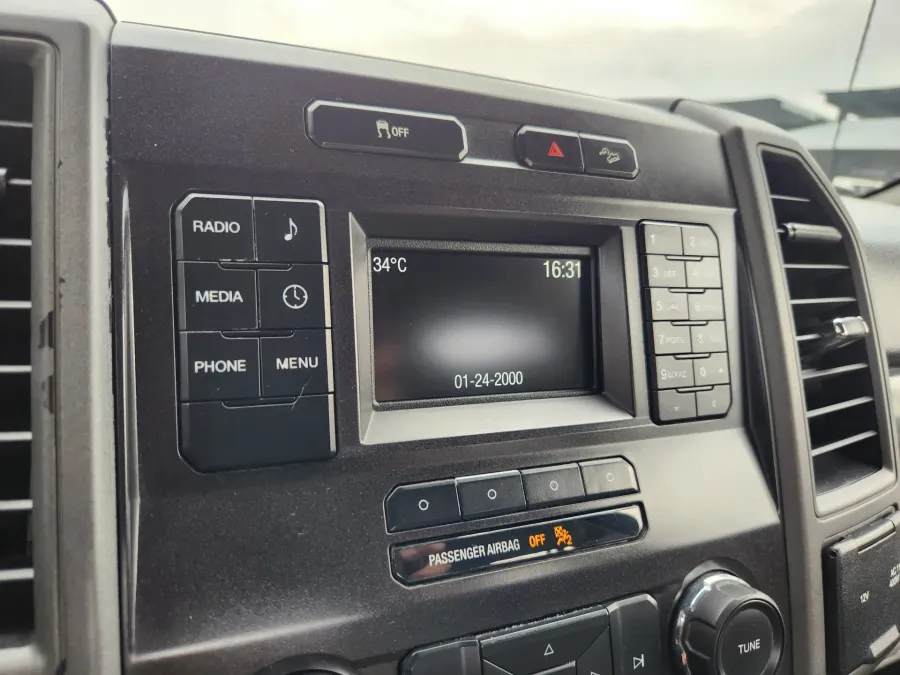 2019 Ford Super Duty F-350 SRW | Photo 27 of 30