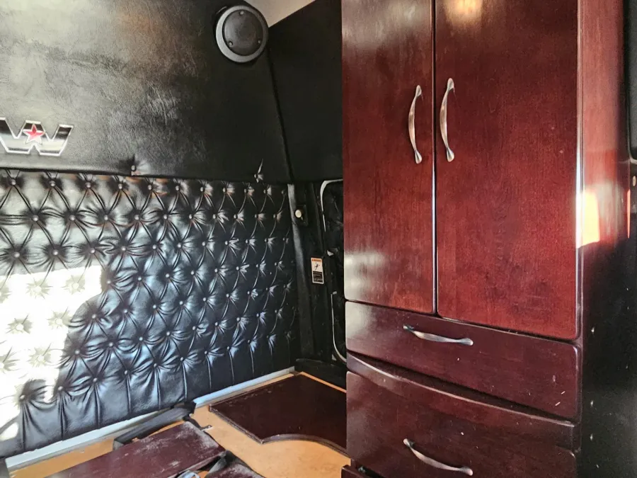 2021 Western Star 4900SA | Photo 12 of 20