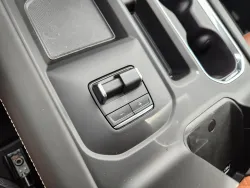 2026 GMC Sierra 3500HD Denali Ultimate | Thumbnail Photo 27 of 31