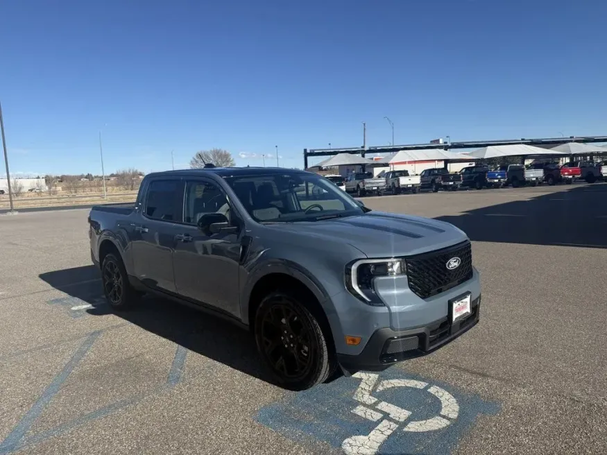 2026 Ford Maverick | Photo 2 of 21