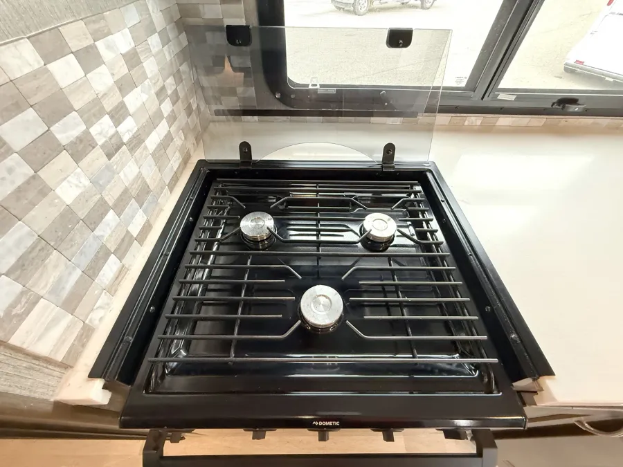 2022 Nexus Rebel 30R | Photo 11 of 22