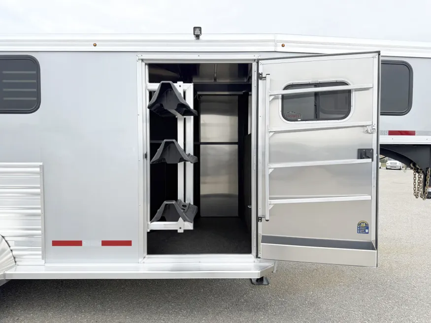 2026 Logan Coach Bullseye 3HGN | Photo 4 of 13