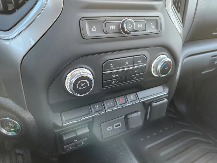 2026 GMC Sierra 2500HD Pro | Photo 24 of 28