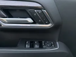 2026 Chevrolet Silverado 2500HD LTZ | Thumbnail Photo 12 of 20