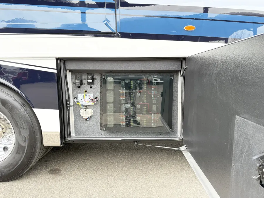 2026 Newmar Dutch Star 4325 | Photo 28 of 32