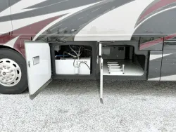 2019 Fleetwood Discovery 40M LXE | Thumbnail Photo 31 of 30