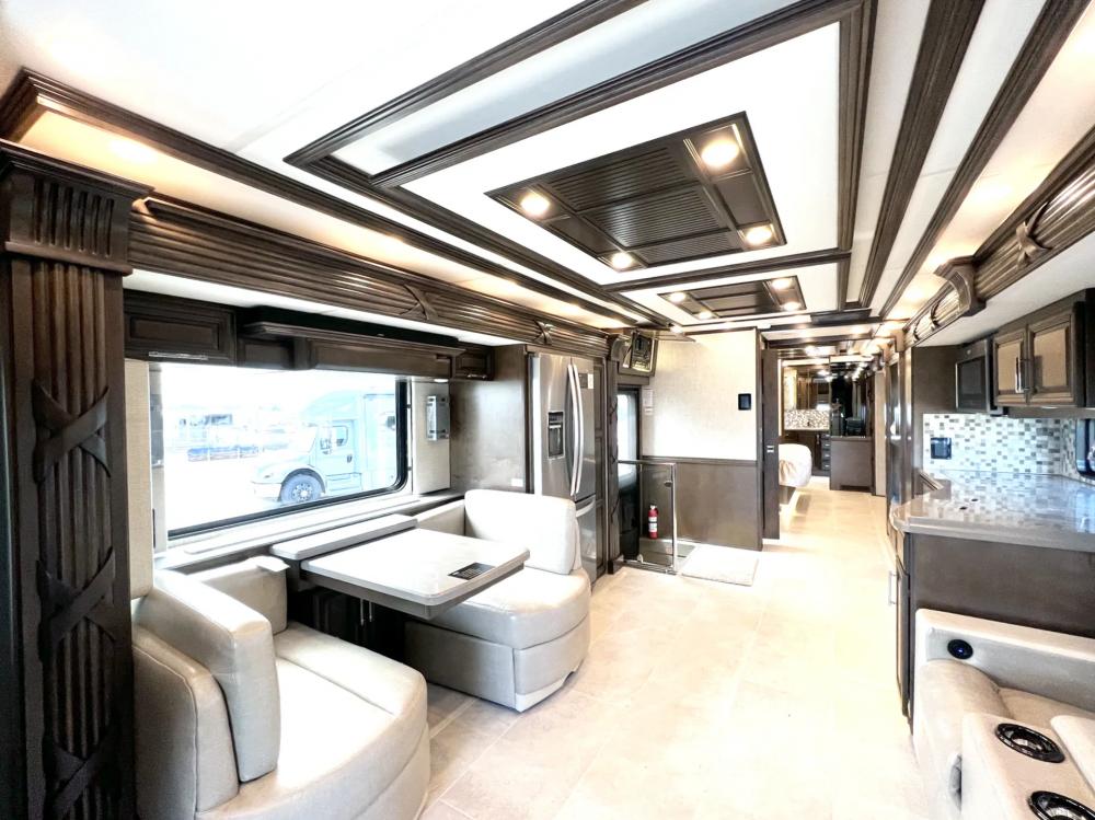 2023 Newmar Supreme Aire 4509 | Photo 4 of 37