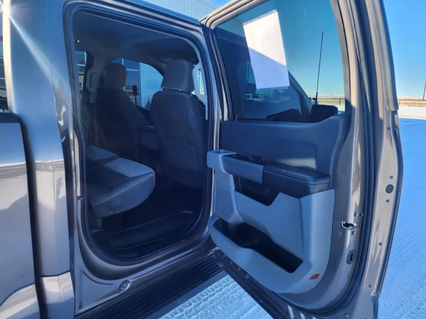 2023 Ford F-150 XL | Photo 14 of 27