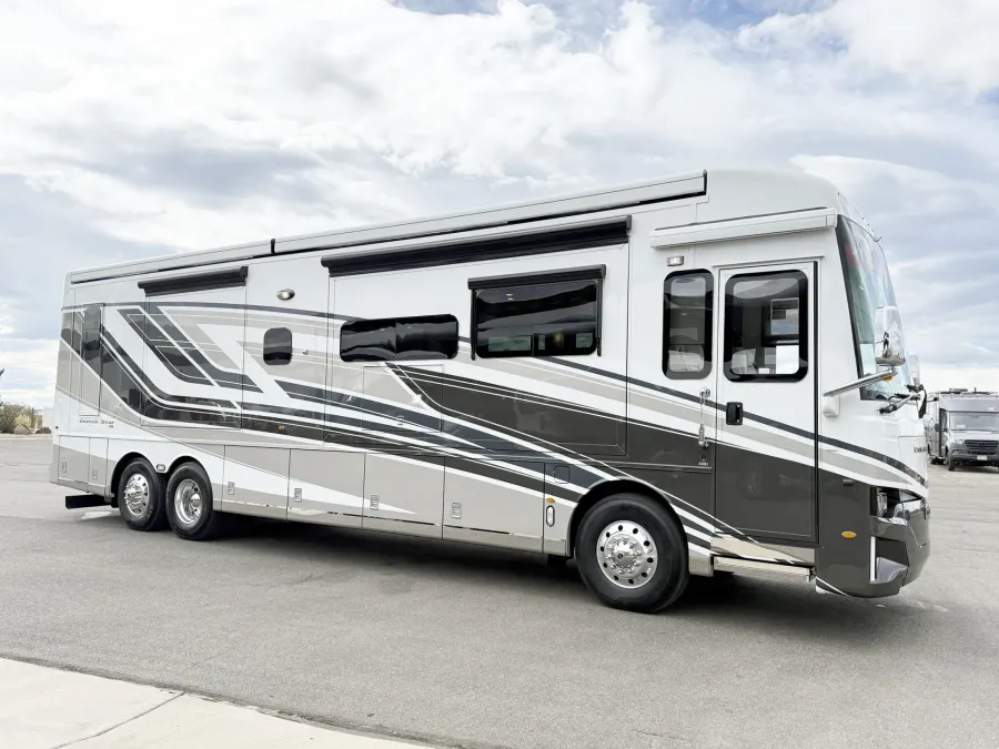 2026 Newmar Dutch Star 4081 | Photo 1 of 30