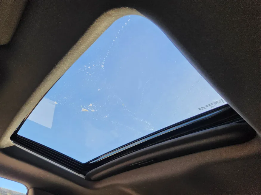 2025 GMC Canyon 4WD AT4 | Photo 27 of 28