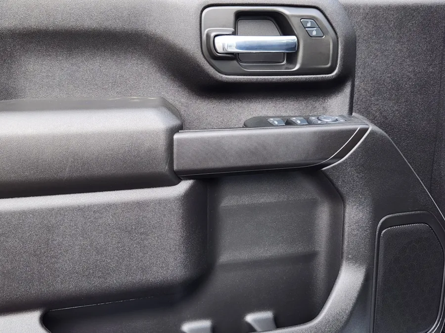 2025 GMC Sierra 2500HD Pro | Photo 5 of 26