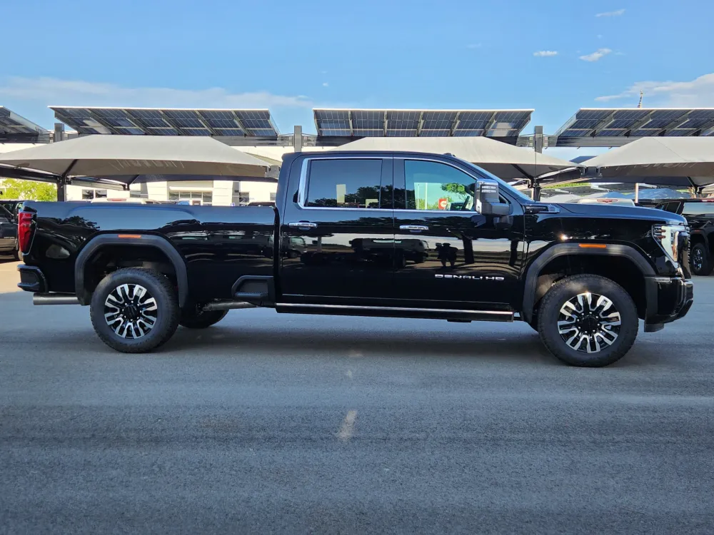 2025 GMC Sierra 2500HD Denali Ultimate