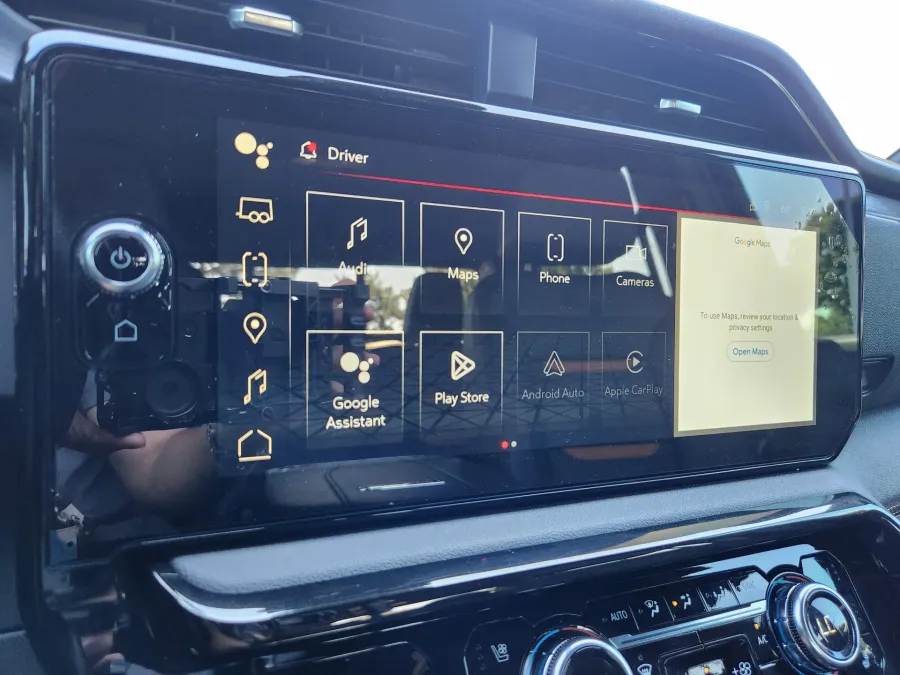 2025 GMC Sierra 2500HD AT4 | Photo 27 of 33