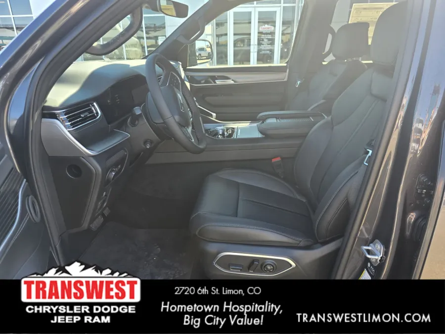 2026 Jeep Grand Wagoneer Limited Reserve | Photo 9 of 29