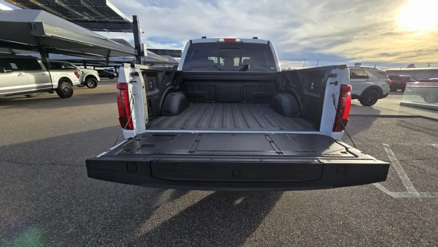 2025 Ford F-150 | Photo 8 of 30