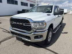 2024 RAM 2500 Big Horn | Thumbnail Photo 1 of 21