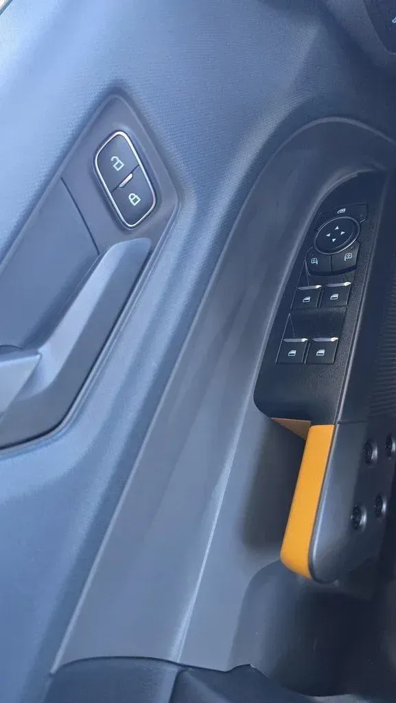 2025 Ford Maverick | Photo 13 of 32