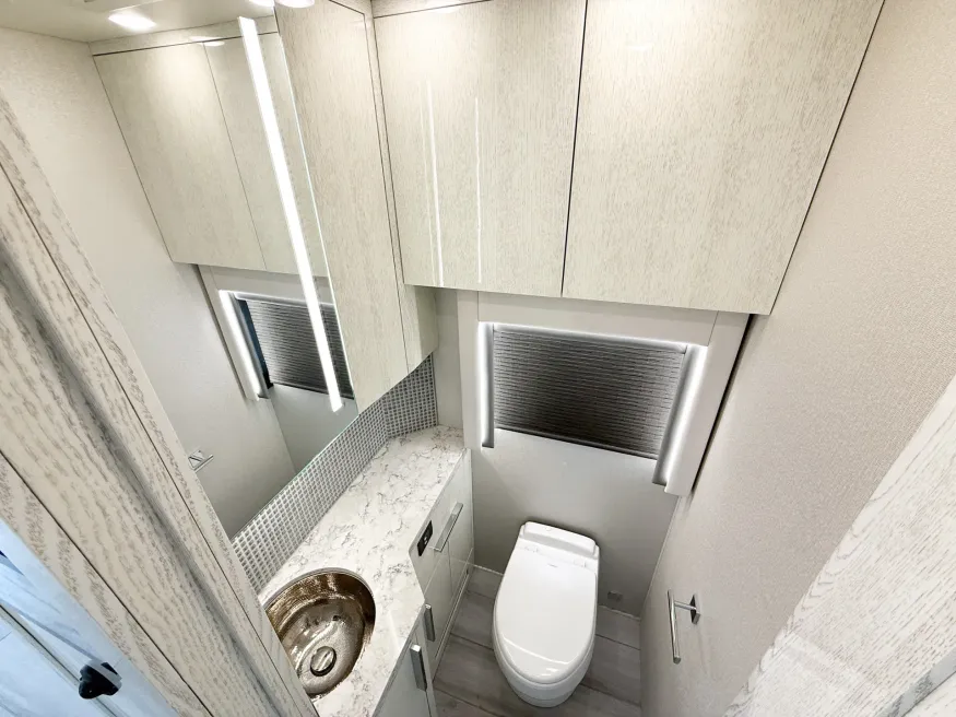 2024 Newmar King Aire 4531 | Photo 12 of 30