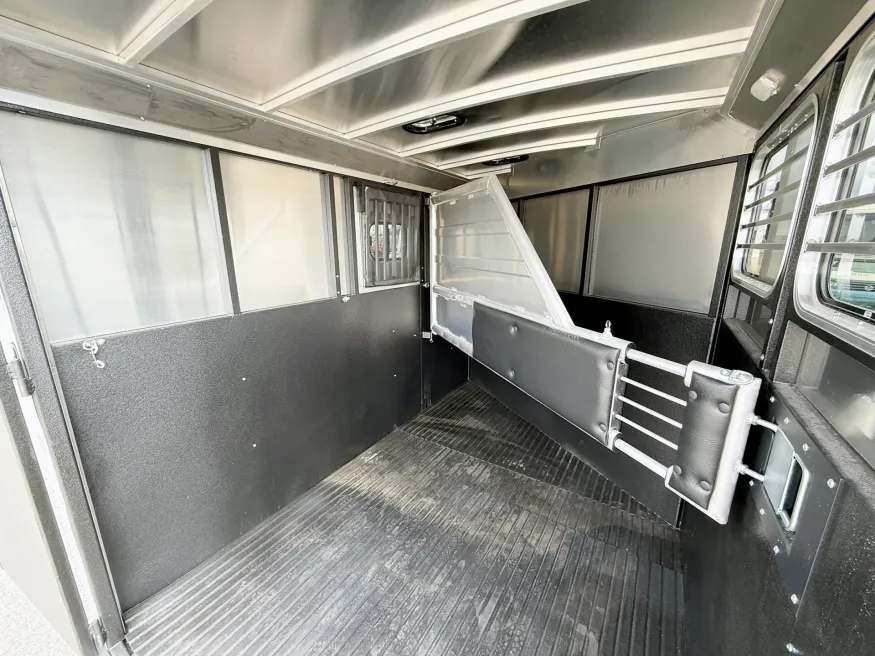 2026 Logan Coach Bullseye 2HBP | Photo 10 of 14