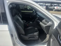 2025 Jeep Grand Cherokee Altitude | Thumbnail Photo 16 of 31