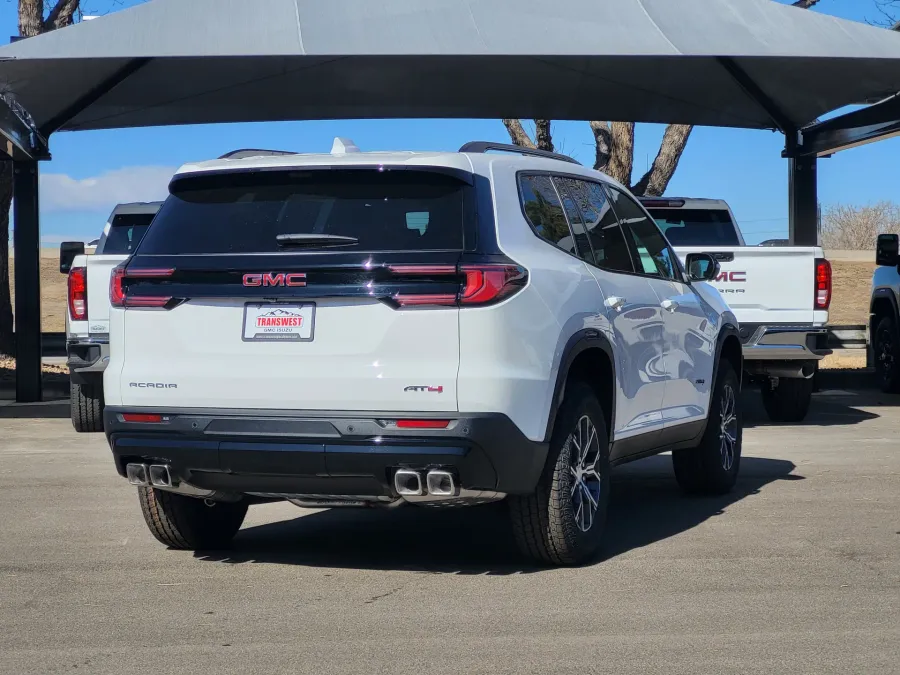 2026 GMC Acadia AT4 | Photo 6 of 27