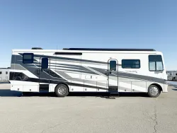 2026 Newmar Canyon Star 3947 | Thumbnail Photo 3 of 33