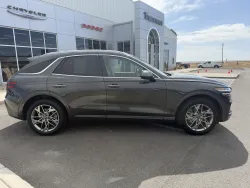 2025 Genesis GV70 2.5T | Thumbnail Photo 1 of 19