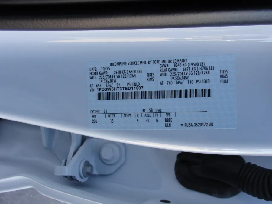 2026 Ford F-550 | Photo 9 of 13