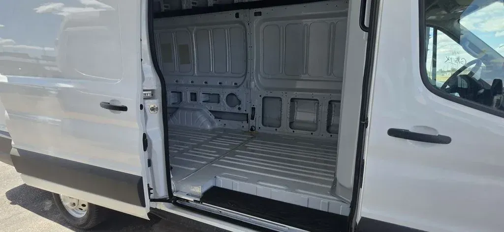 2025 Ford Transit-350 