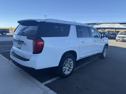 2024 GMC Yukon XL SLT | Thumbnail Photo 3 of 20