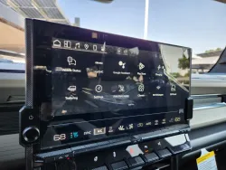 2026 GMC HUMMER EV SUV 2X | Thumbnail Photo 25 of 30