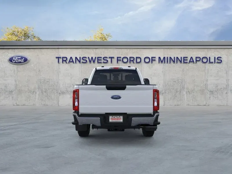 2026 Ford Super Duty F-350 | Photo 5 of 22