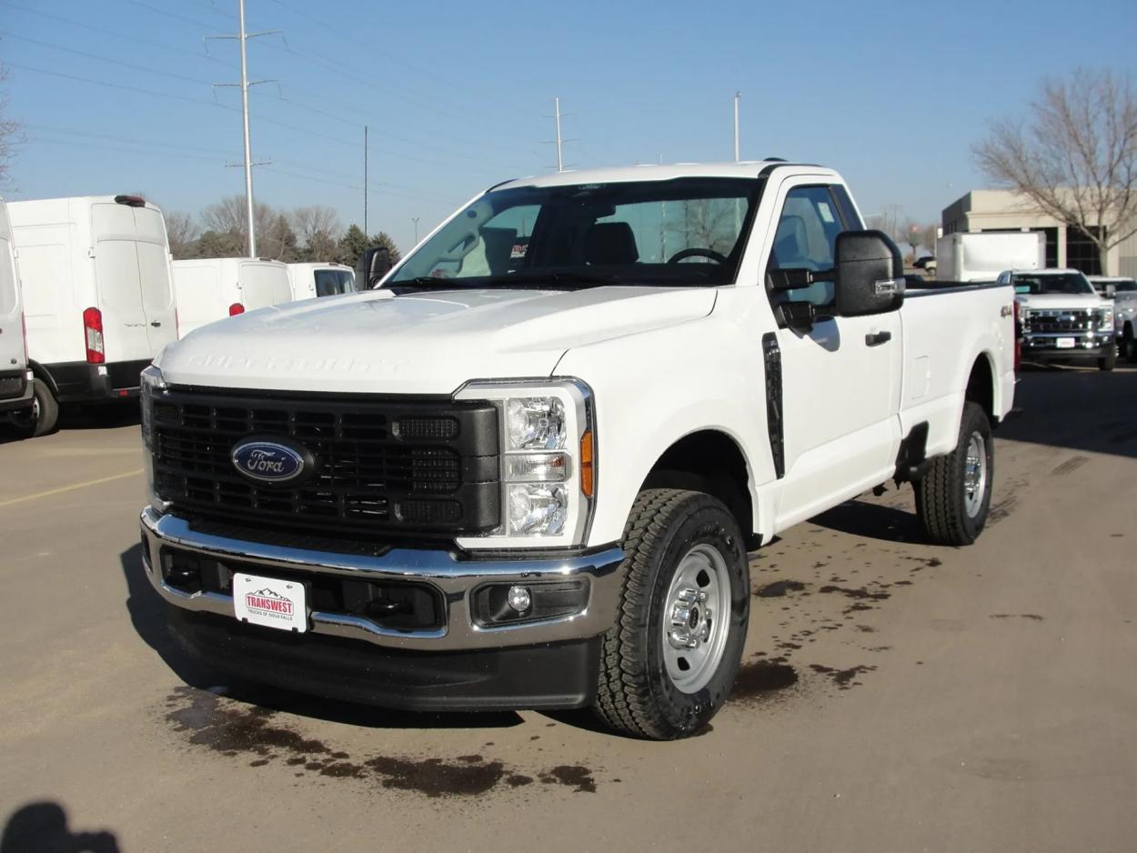 2024 Ford F-250 | Photo 1 of 11