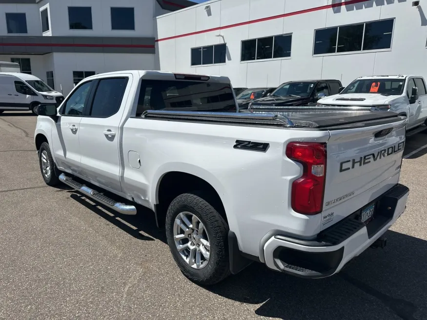 2023 Chevrolet Silverado 1500 RST | Photo 2 of 14
