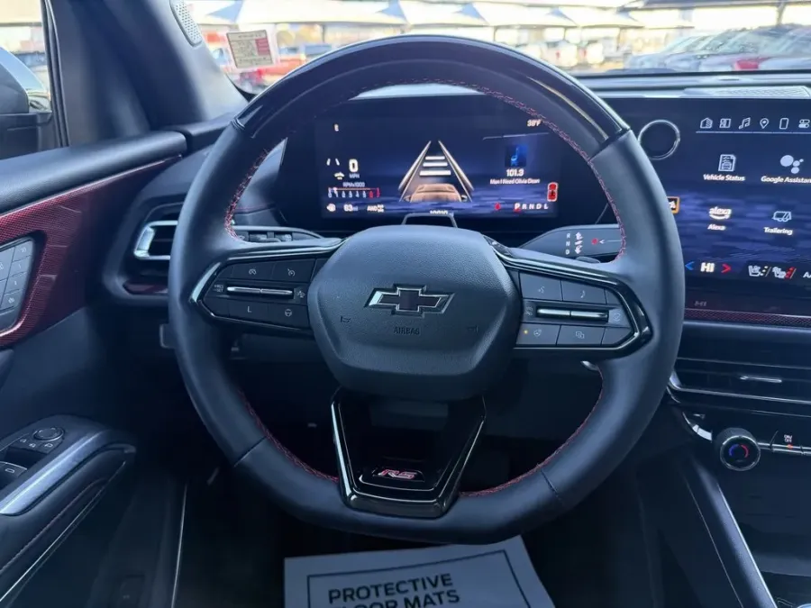 2024 Chevrolet Traverse | Photo 14 of 28