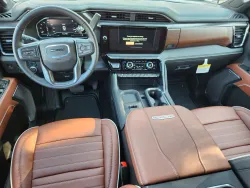 2025 GMC Sierra 2500HD Denali Ultimate | Thumbnail Photo 11 of 30