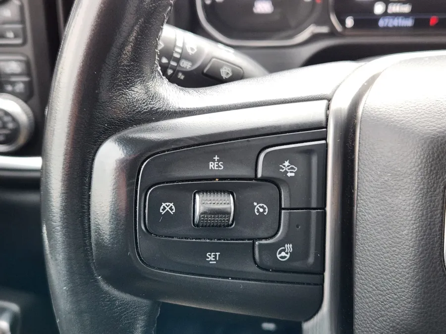 2020 GMC Sierra 2500HD Denali | Photo 18 of 26