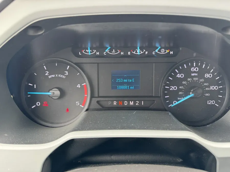 2023 Ford F750 | Photo 7 of 8